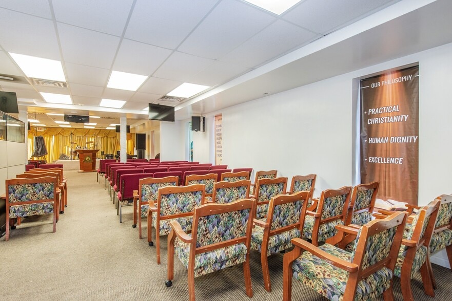 More Photos Of 1150 Newton St, North Brunswick Warehouse For Lease