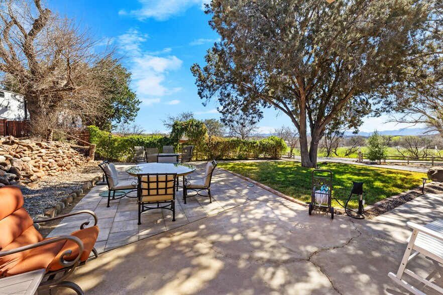 More Photos Of 10580 E Swinging Bridge Ln, Cornville Specialty For Sale