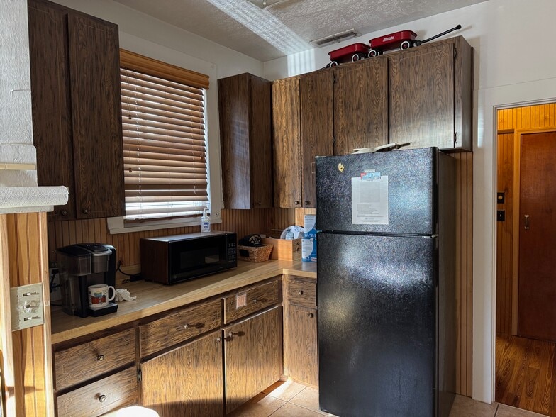 More Photos Of 1000 S Ridgewood Ave, Daytona Beach Office Residential For Sale