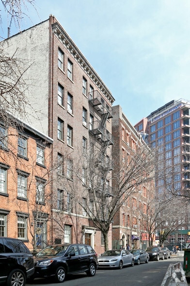 More Photos Of 77 Greenwich Ave, New York Apartments For Lease