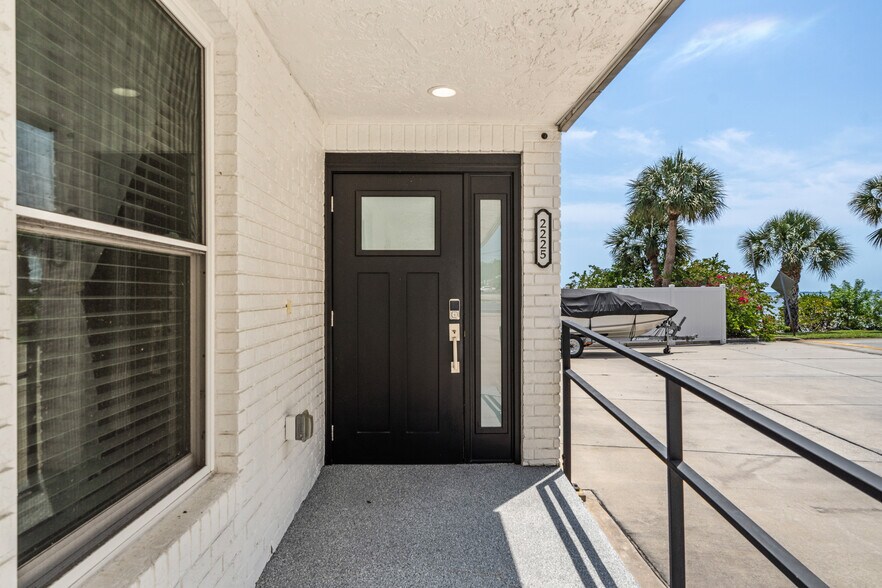More Photos Of 2223 S Washington Ave, Titusville Office Residential For Sale