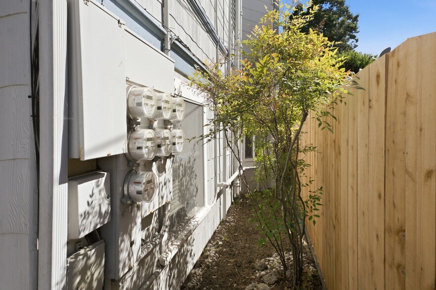 More Photos Of 1718 Alameda Ave, Alameda Multifamily For Sale