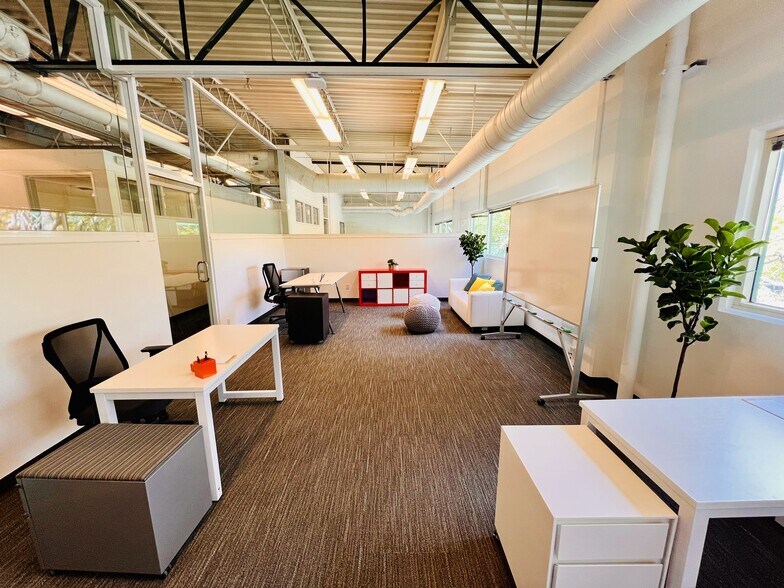 More Photos Of 10549-10555 Jefferson Blvd, Culver City Unknown For Lease