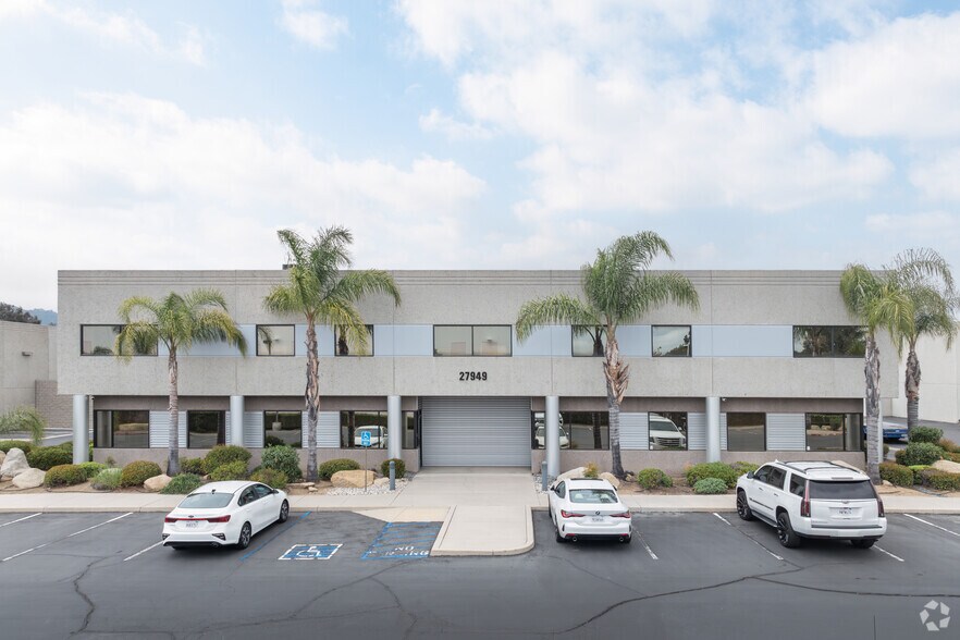 More Photos Of 27949 Diaz Rd, Temecula Warehouse For Lease