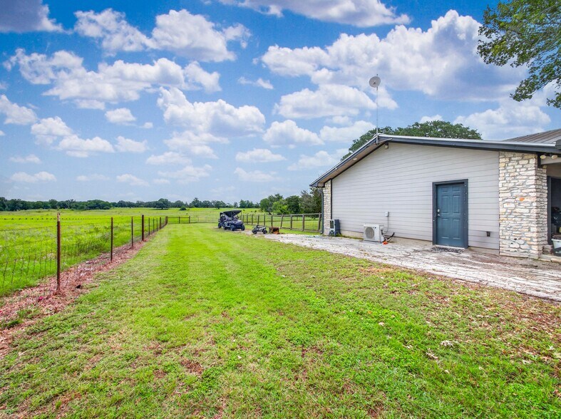 More Photos Of 425 Seawillow Rd, Lockhart Land For Sale