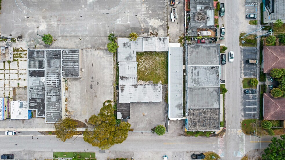 More Photos Of 804 NE 4th Ave, Fort Lauderdale Flex For Lease