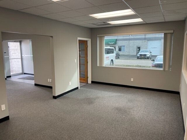 More Photos Of 1580 Lakeland Ave, Bohemia Warehouse For Lease