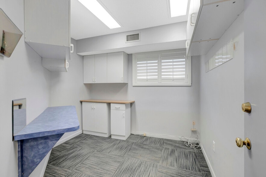 More Photos Of 1511 Indian Rocks Rd S, Largo Medical For Lease