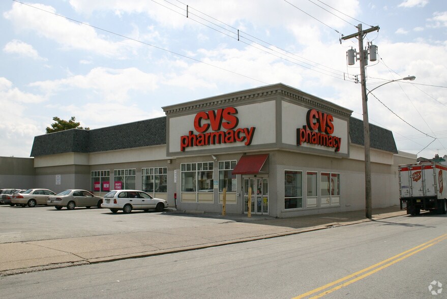 Primary Photo Of 6562 Haverford Ave, Philadelphia Drugstore For Lease