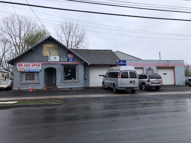 Primary Photo Of 607 S James St, Rome Auto Repair For Sale