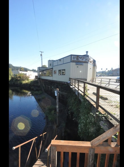More Photos Of 50 W Columbia River Hwy, Clatskanie Restaurant For Sale