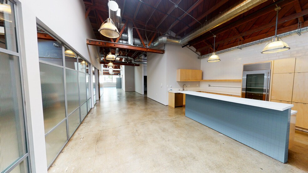More Photos Of 1735-1739 Berkeley St, Santa Monica Loft Creative Space For Lease