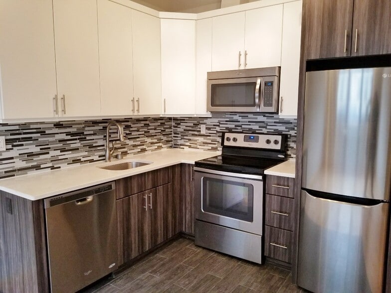 More Photos Of 14-18 31st Ave, Astoria Apartments For Sale