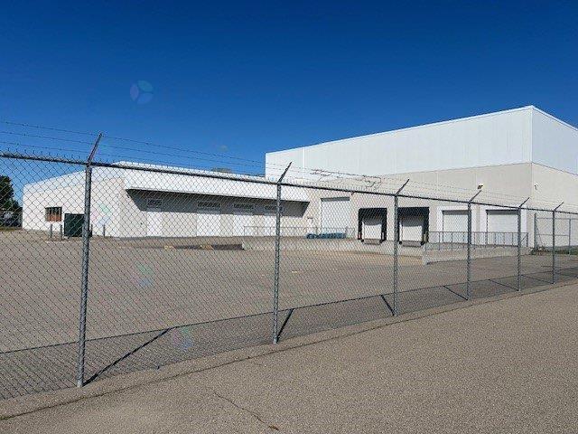More Photos Of 4160 Hwy Desserte Sud Laval (A-440), Laval Industrial For Lease