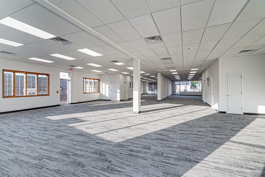 More Photos Of 81-83 E Main St, Elmsford Storefront Retail Office For Lease