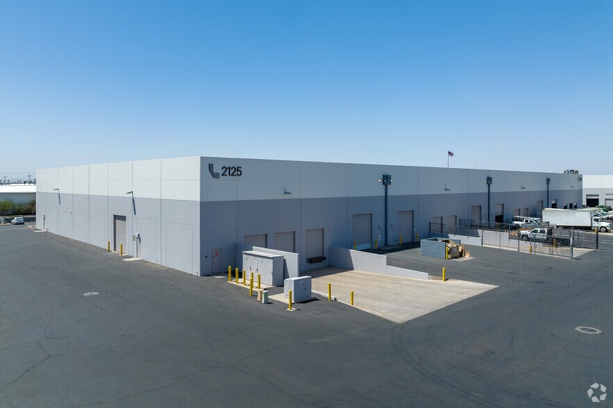 More Photos Of 2115 S 11th Ave, Phoenix Unknown For Lease