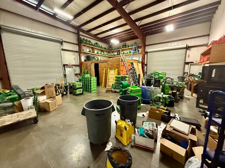 More Photos Of 12760 Lorraine Rd, Biloxi General Retail For Lease