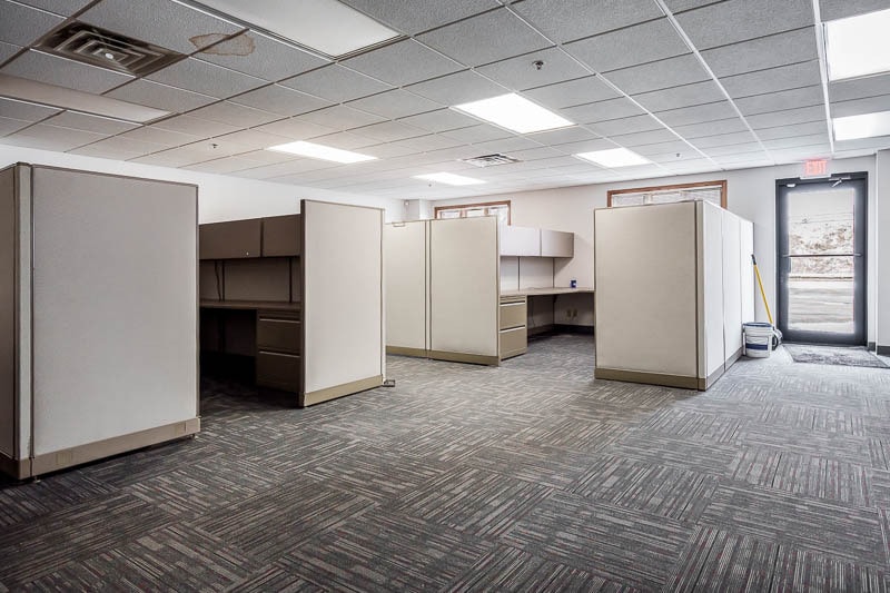 More Photos Of 139 Harrison Ave, Rockford Warehouse For Sale