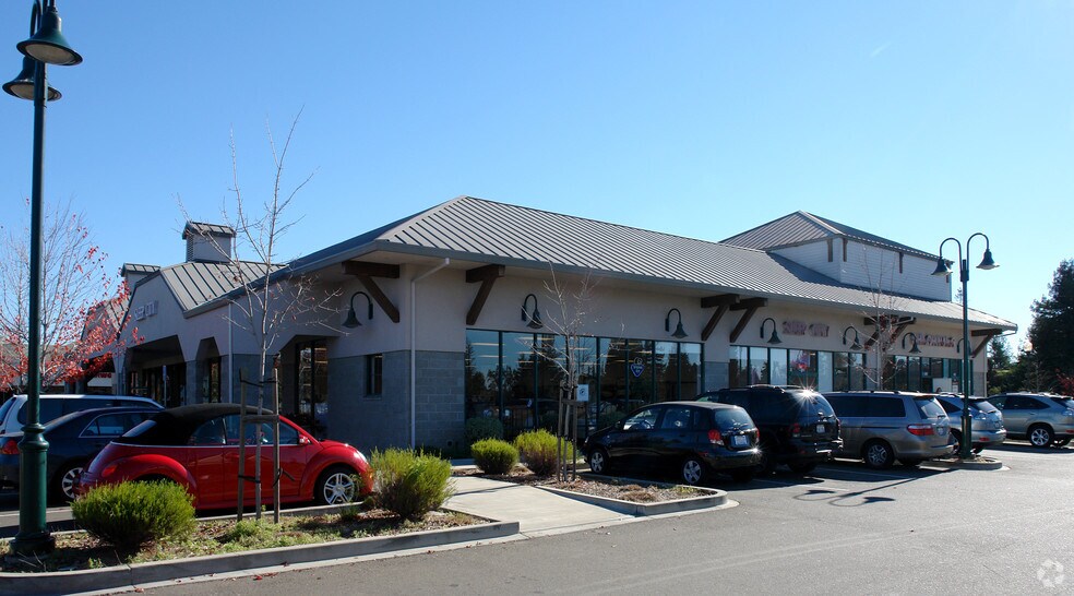 More Photos Of 6580 Hembree Ln, Windsor Storefront Retail Office For Lease