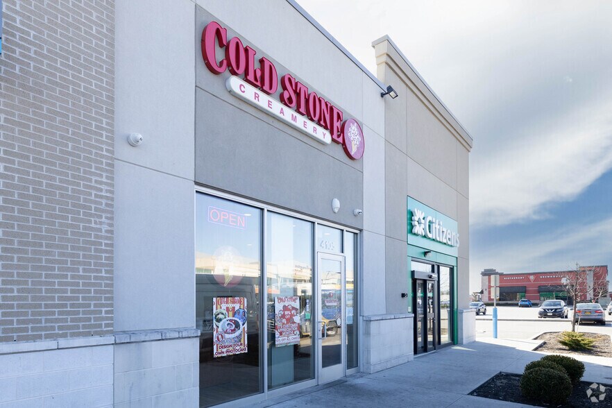 More Photos Of 750 W Sunrise Hwy, Valley Stream General Retail For Lease