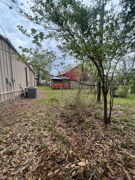 More Photos Of FM 1514, Coldspring Storefront Retail Office For Sale