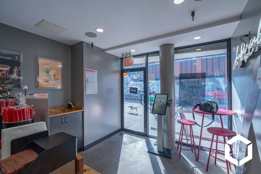 More Photos Of 313 9th St, Brooklyn General Retail For Lease
