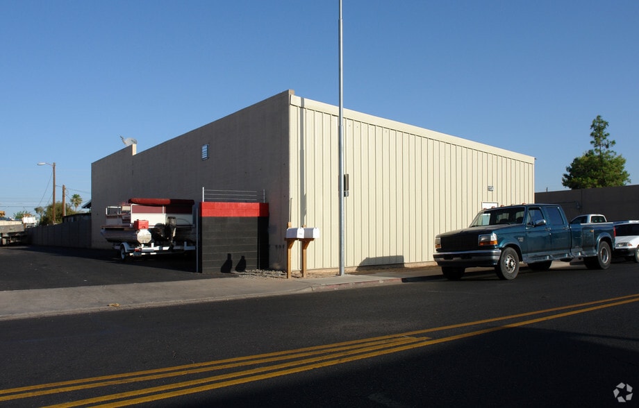 More Photos Of 1134 S Center St, Mesa Warehouse For Lease