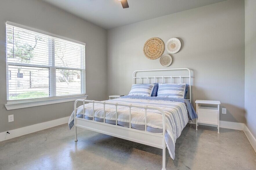More Photos Of 30652 Oakview Rd, Bulverde Apartments For Sale