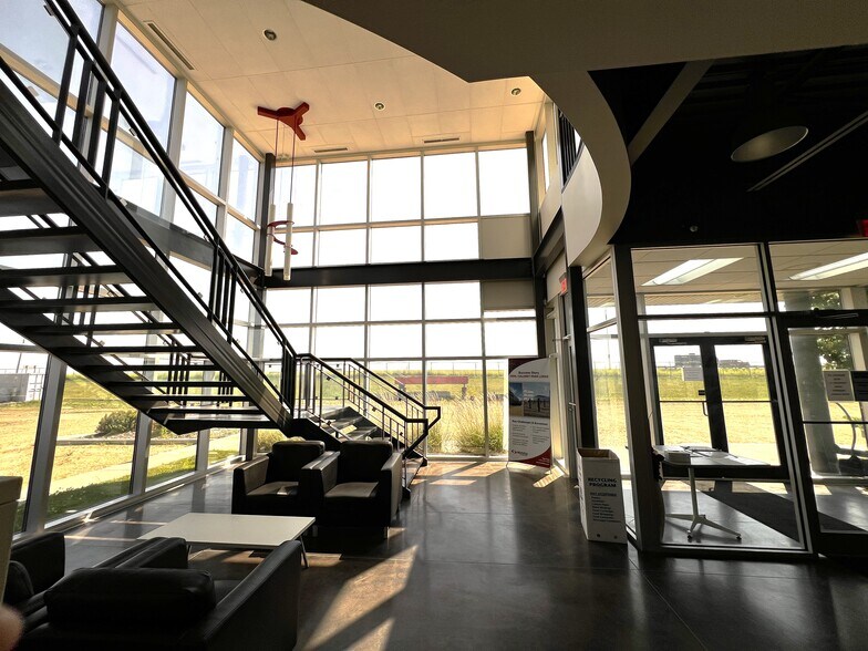 More Photos Of 430077 Range Road 261, Ponoka Office For Lease