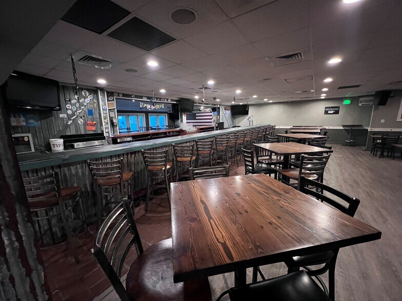 More Photos Of 203 Nanticoke Rd, Essex Restaurant For Sale