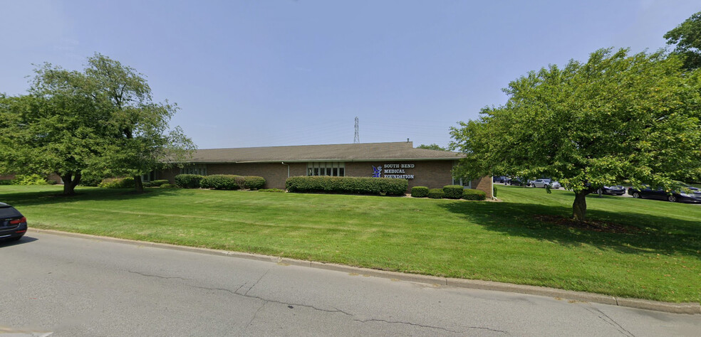 Primary Photo Of 118 W Edison Rd, Mishawaka Medical For Lease