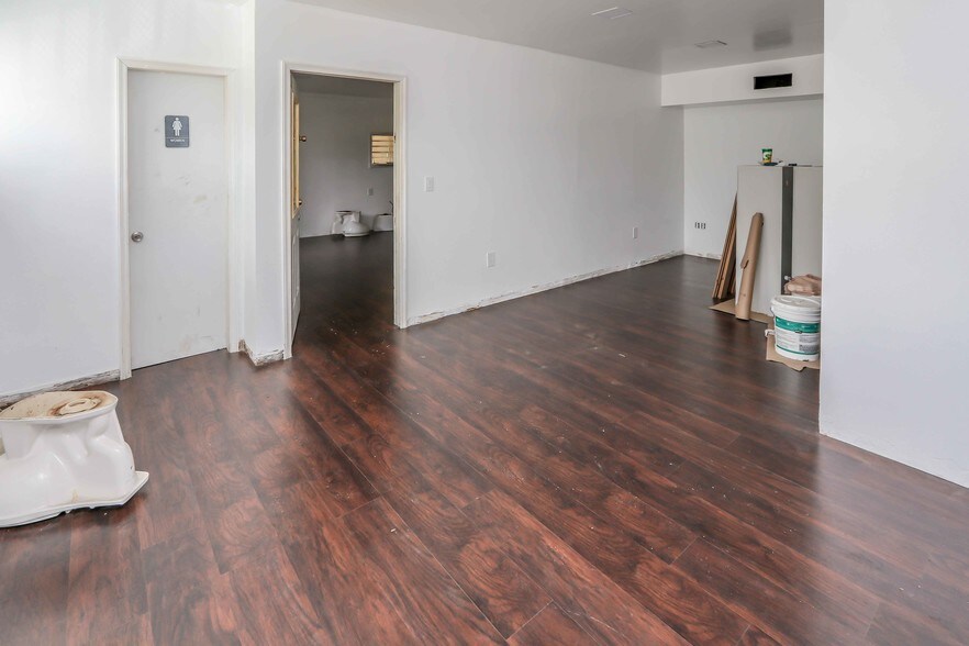 More Photos Of 14935 NW 27th Ave, Opa Locka Warehouse For Lease