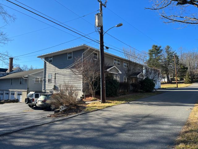 More Photos Of 304 Courtney Dr, Lewisburg Apartments For Sale