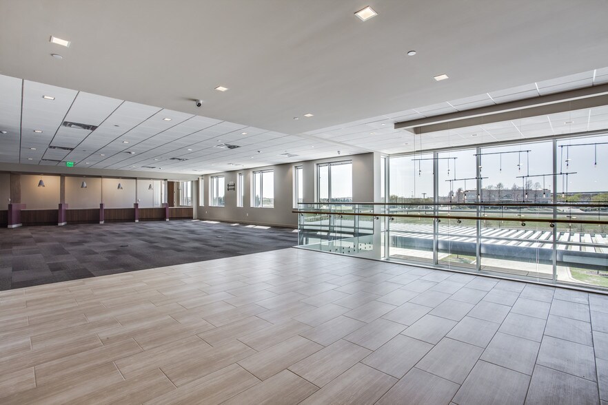 More Photos Of 6161 N State Highway 161, Irving Medical For Lease