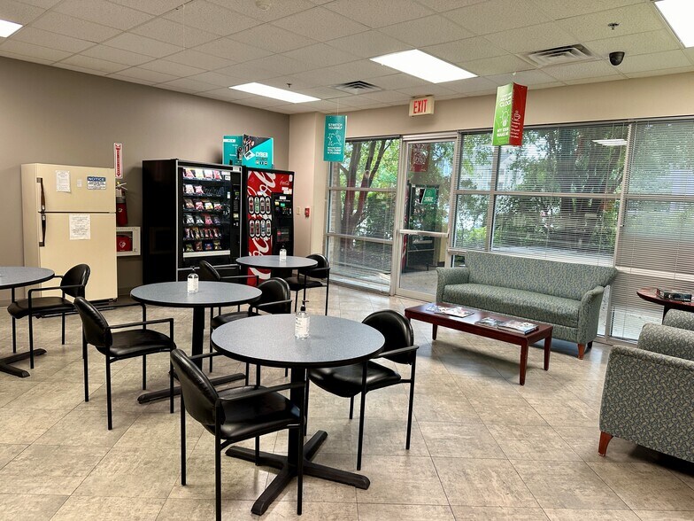 More Photos Of 100 Constitution Dr, Virginia Beach Office For Lease