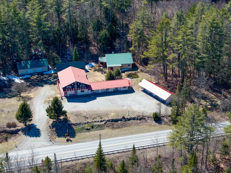 More Photos Of 3806 Vt Route 11, Londonderry Hotel For Sale