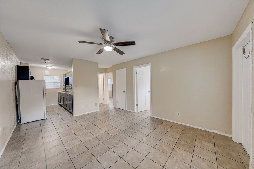 More Photos Of 3017 49th St S, Gulfport Apartments For Sale