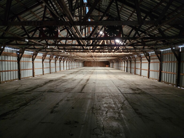 More Photos Of 561 Hwy 33, Gustine Self Storage For Lease