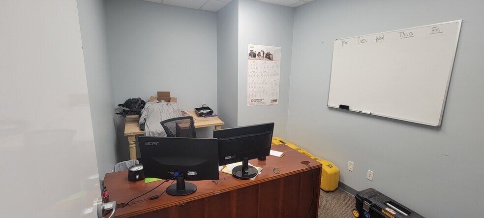 More Photos Of 6900 Barbour Rd, Riviera Beach Manufacturing For Lease