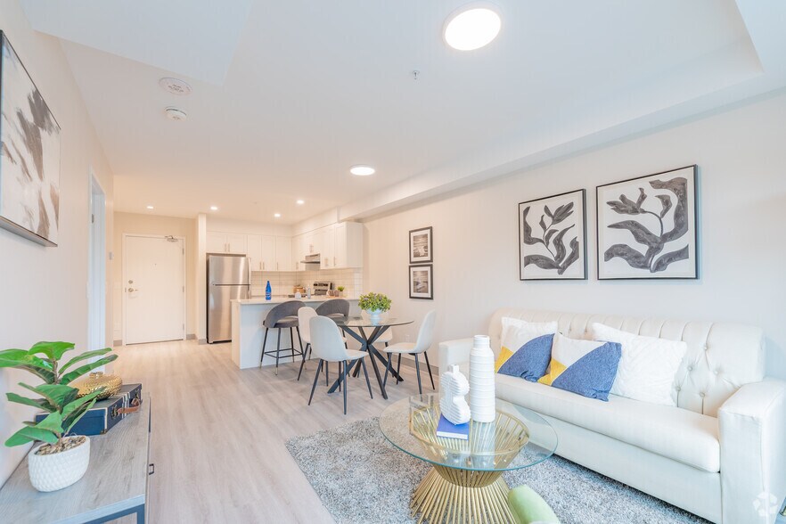 More Photos Of 1015 Innisfil Beach Road, Innisfil Apartments For Lease