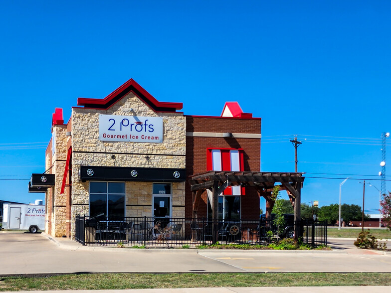 Primary Photo Of 1989 Hwy 351, Abilene Restaurant For Sale