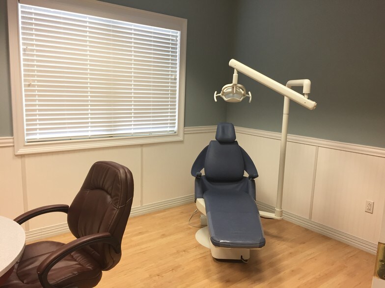 More Photos Of 66 N Main St, Sellersville Medical For Sale