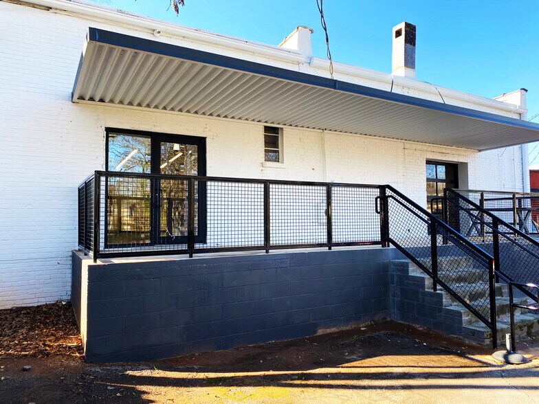 More Photos Of 620 Rutherford St, Greenville Loft Creative Space For Lease