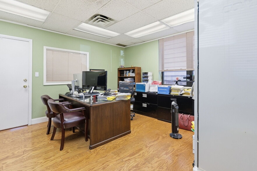 More Photos Of 96 Haarlem Ave, White Plains Office For Sale