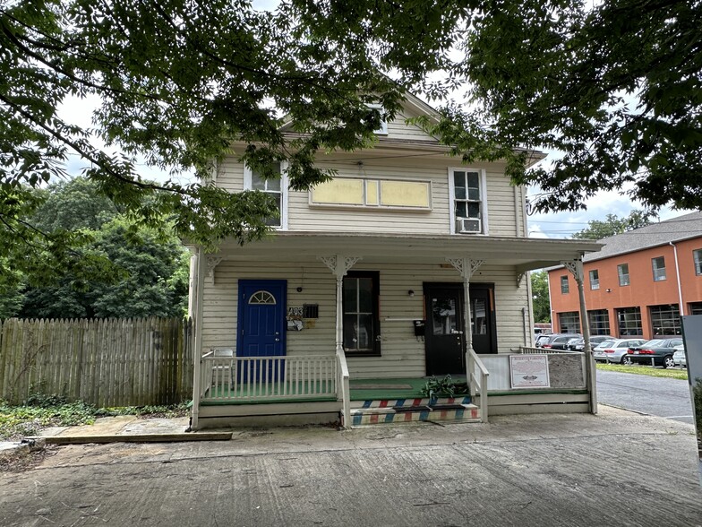 Primary Photo Of 403 E Diamond Ave, Gaithersburg Storefront Retail Office For Sale