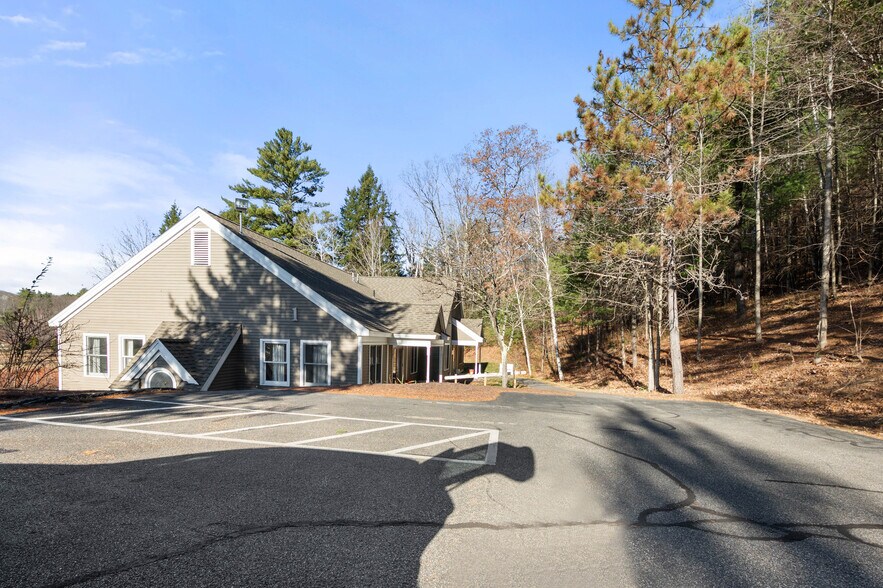 More Photos Of 401 Gilford Ave, Gilford Medical For Sale