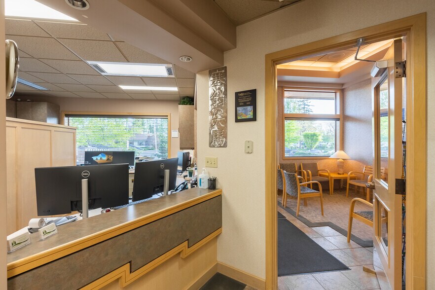 More Photos Of 3136 Squalicum Pky, Bellingham Medical For Sale