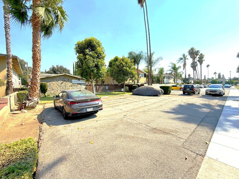 More Photos Of 7428-7438 Magnolia Ave, Riverside Apartments For Sale