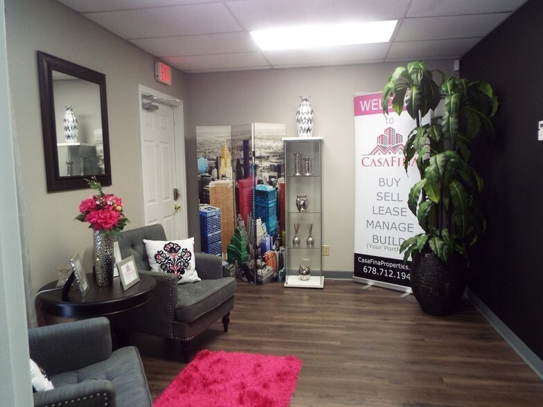 More Photos Of 1298 Rockbridge Rd, Stone Mountain Office For Sale