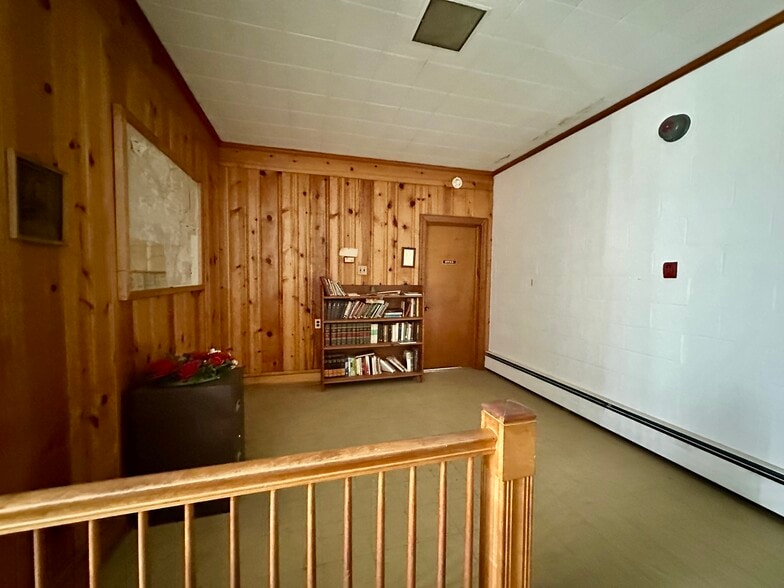 More Photos Of 206 Church St, Vienna Religious Facility For Sale